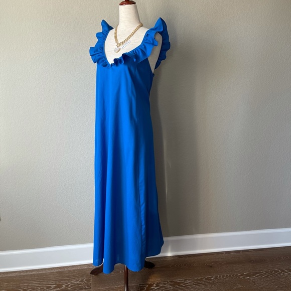 SOLD! H&M Ruffled V-neck A-line Sleeveless Dress - Picture 2 of 12